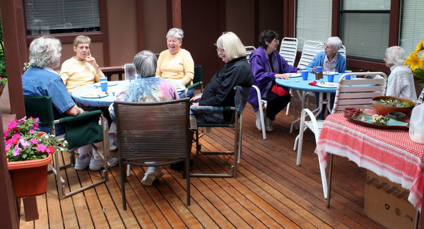 deck tables